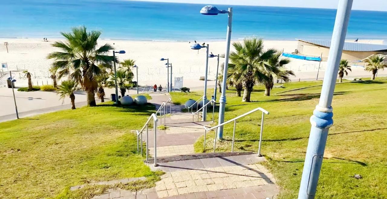 7 Hotel Apartment Short Time TLV BAT YAM Exterior foto